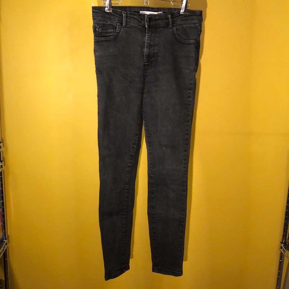 Black skinny jeans woman’s denim